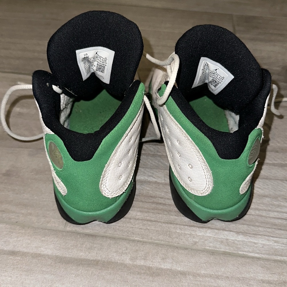 Boy Jordan 13s - Picture 3 of 7